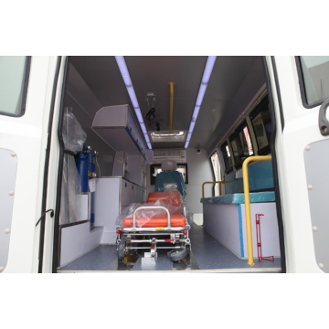 Dört Çeker Yoğun Ambulans